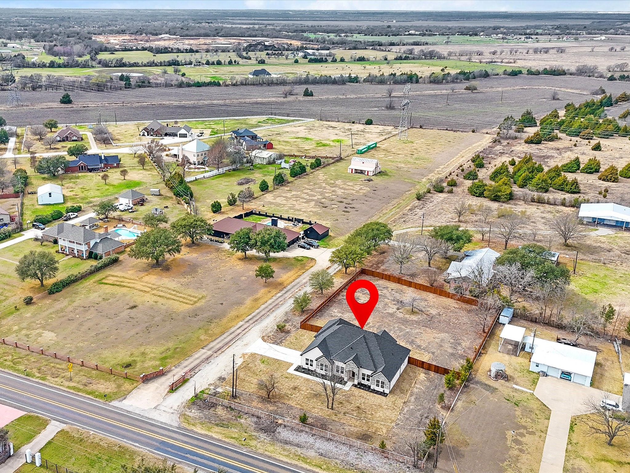 1419 Fm 1389 N Combine TX 75159