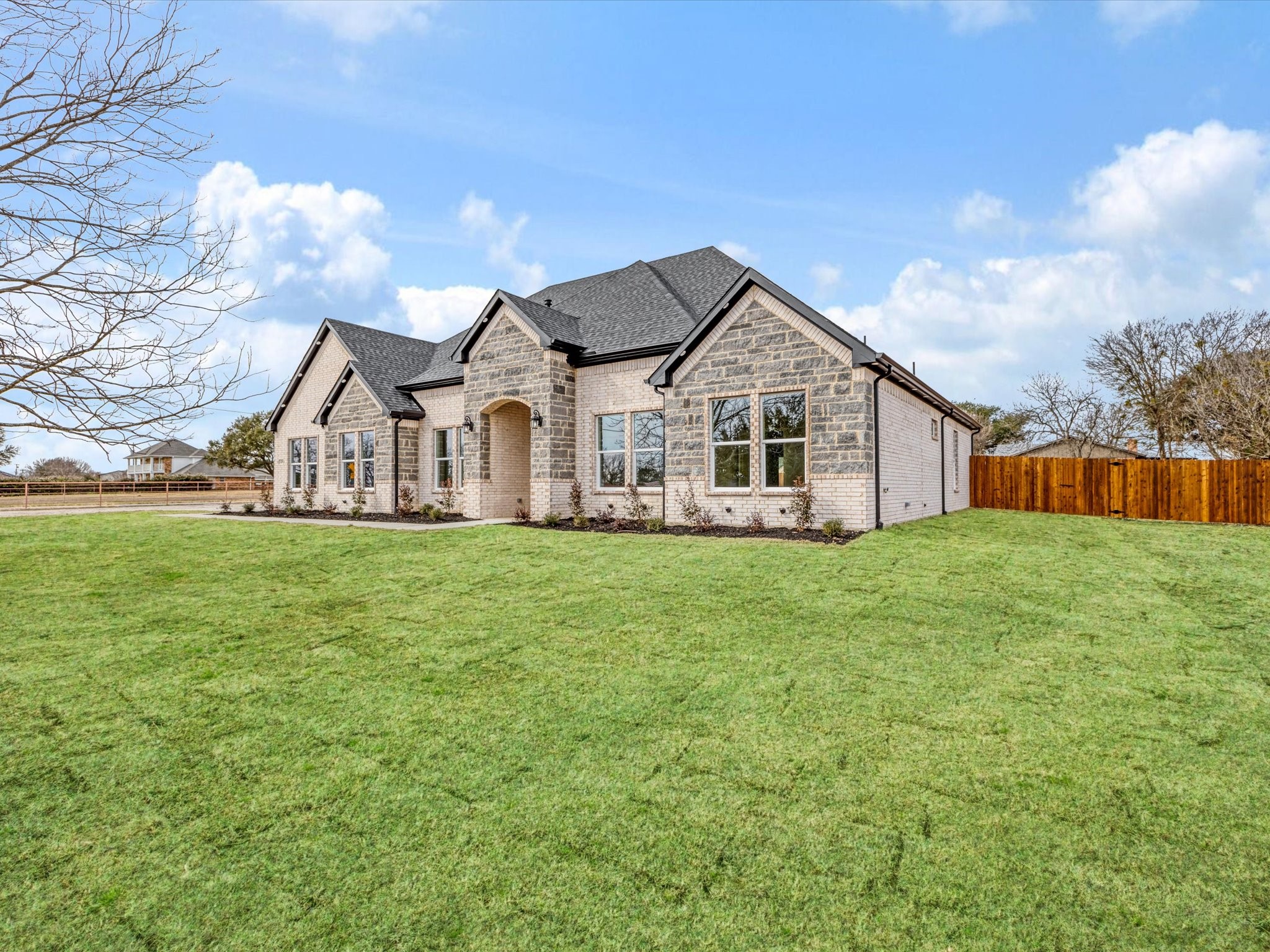 1419 Fm 1389 N Combine TX 75159