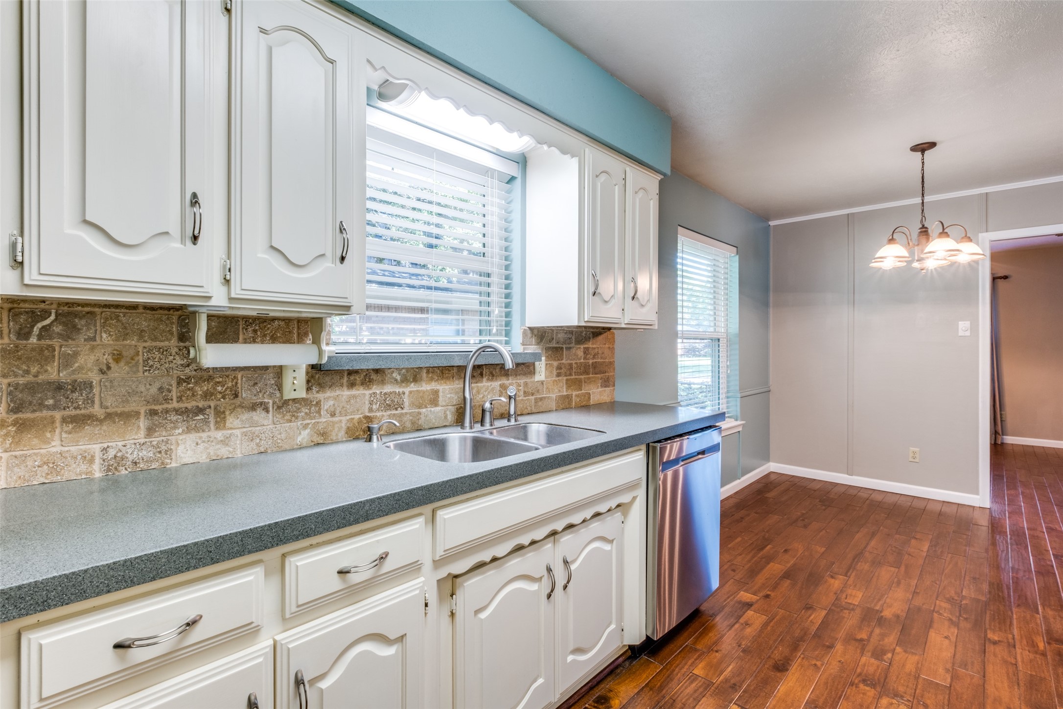 2650 Dorrington Drive Dallas TX 75228