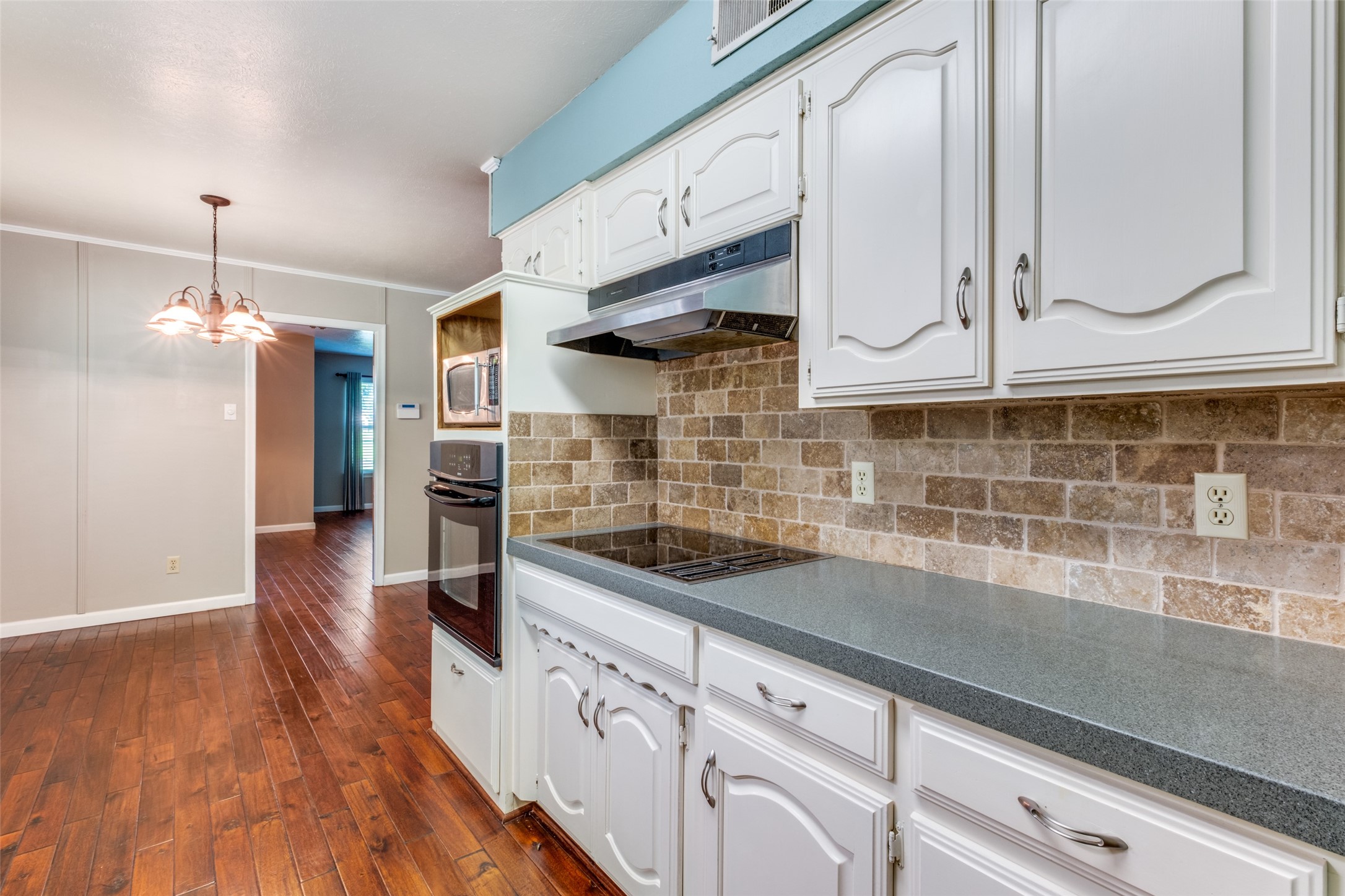2650 Dorrington Drive Dallas TX 75228