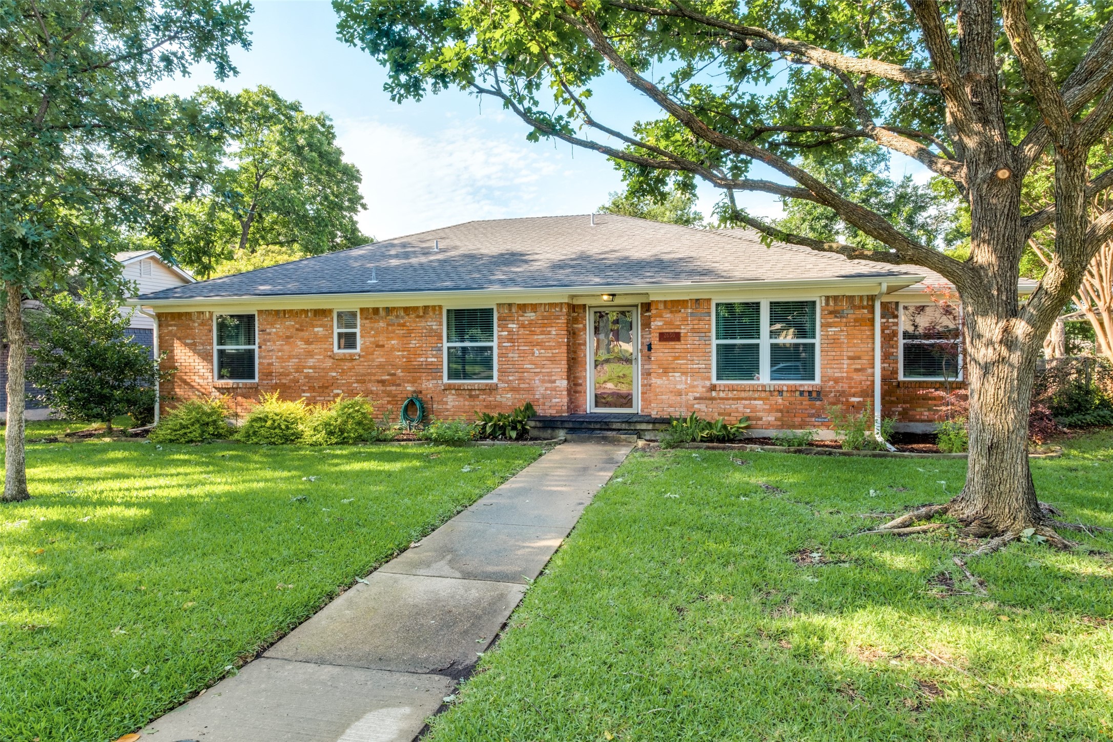 2650 Dorrington Drive Dallas TX 75228