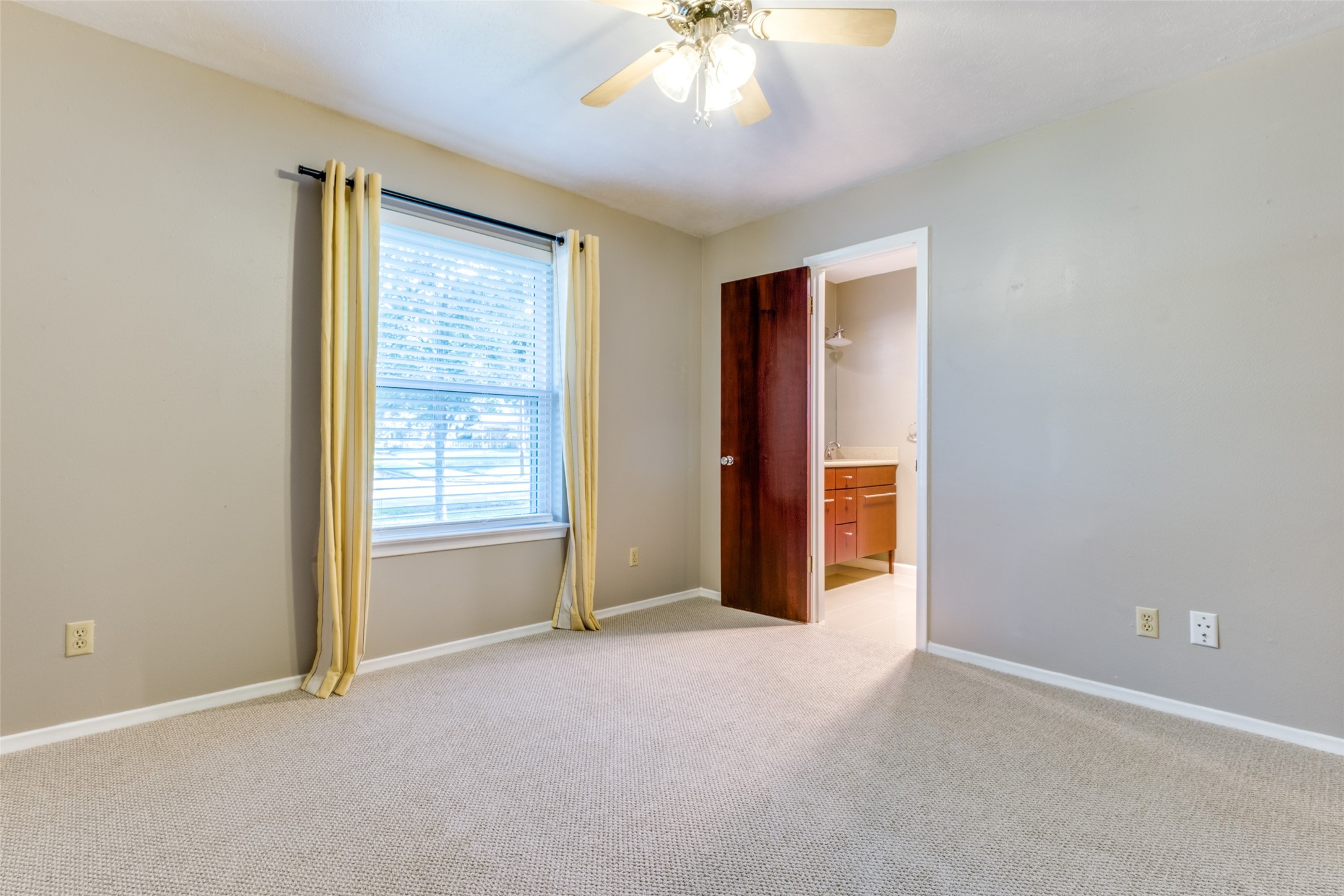 2650 Dorrington Drive Dallas TX 75228