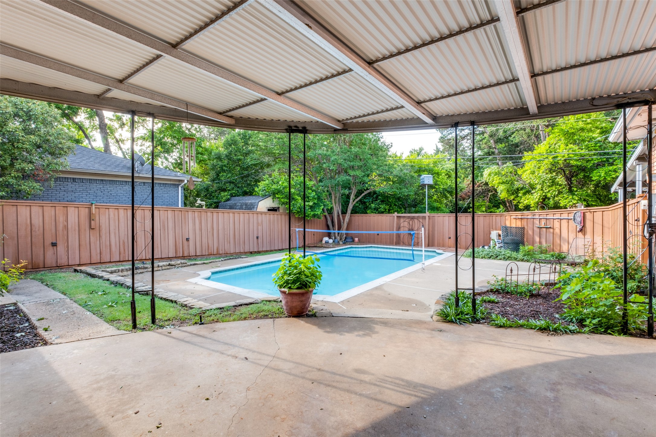 2650 Dorrington Drive Dallas TX 75228