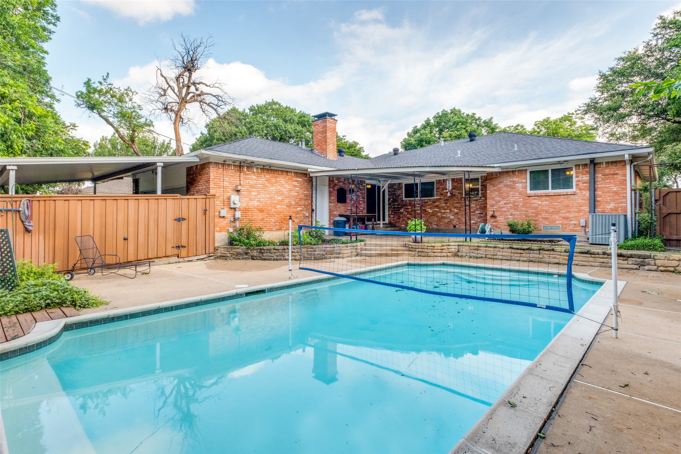 2650 Dorrington Drive Dallas TX 75228