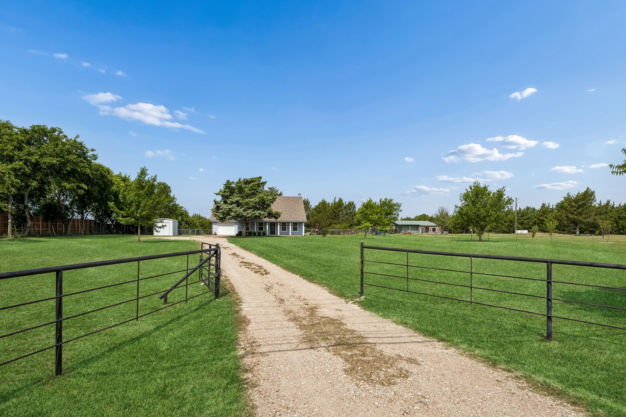 3111 N Walnut Grove Road Midlothian TX 76065