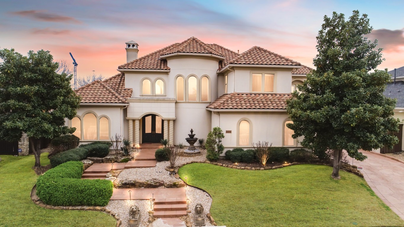 4555 Warwick Lane Frisco TX 75034