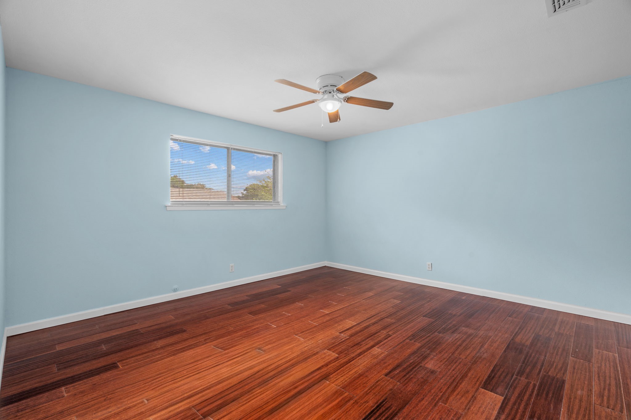 1602 Wagon Wheel Trail Pantego TX 76013