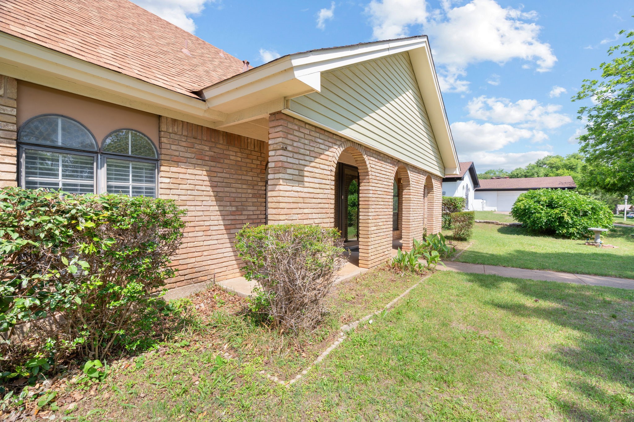 1602 Wagon Wheel Trail Pantego TX 76013