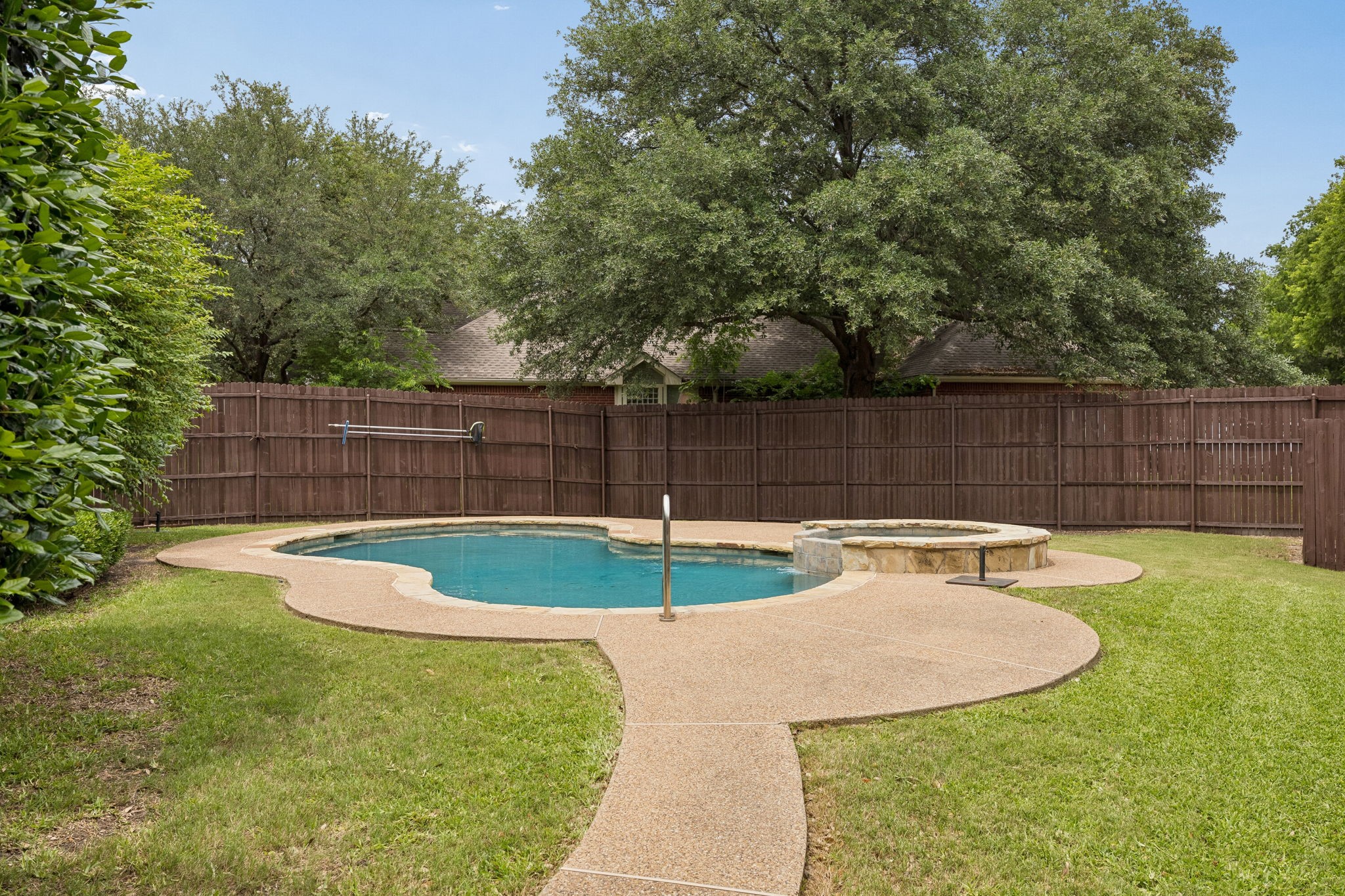2510 Shorewood Court Rowlett TX 75088