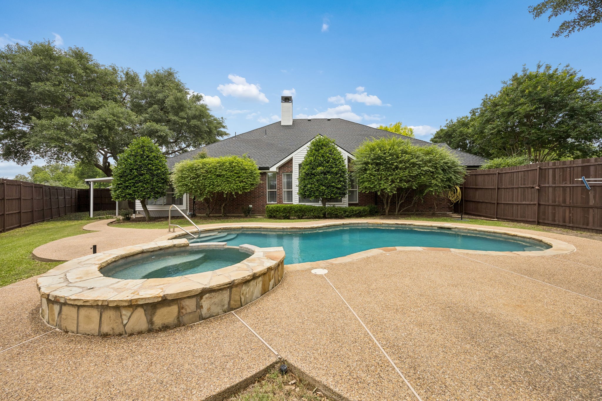 2510 Shorewood Court Rowlett TX 75088