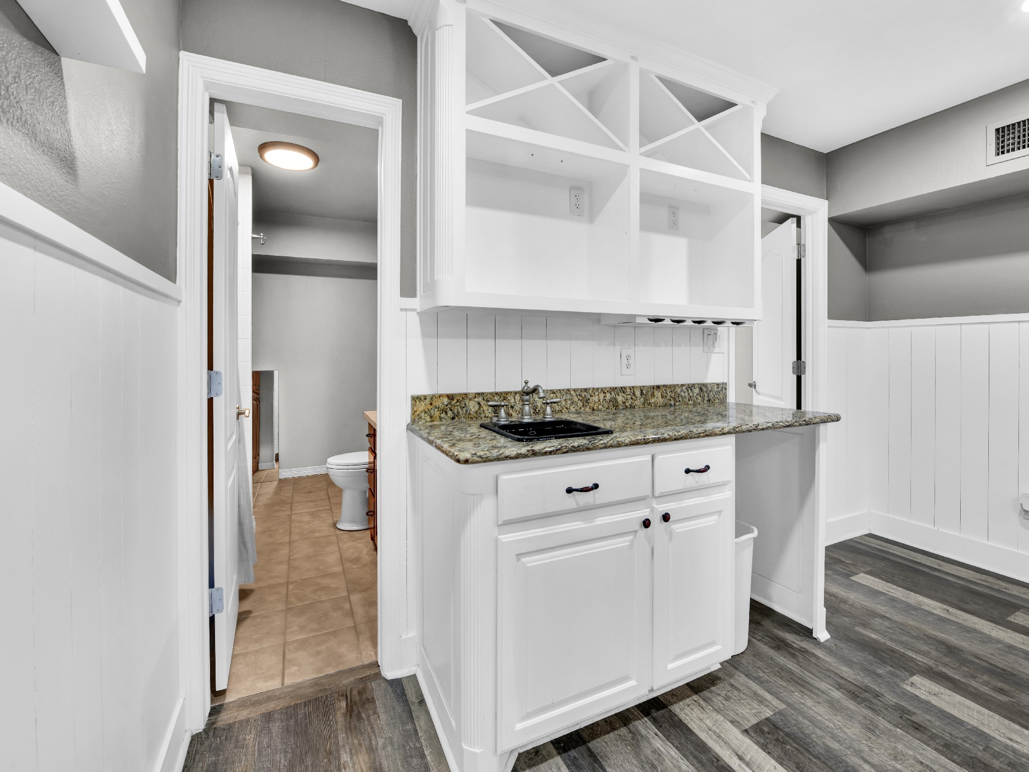 525 S Sugartree Drive Lipan TX 76462