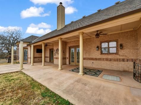 525 S Sugartree Drive Lipan TX 76462