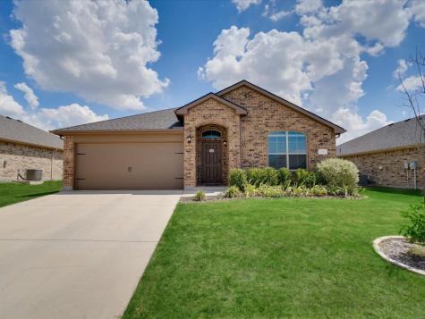 316 Triple Crown Lane Ponder TX 76259
