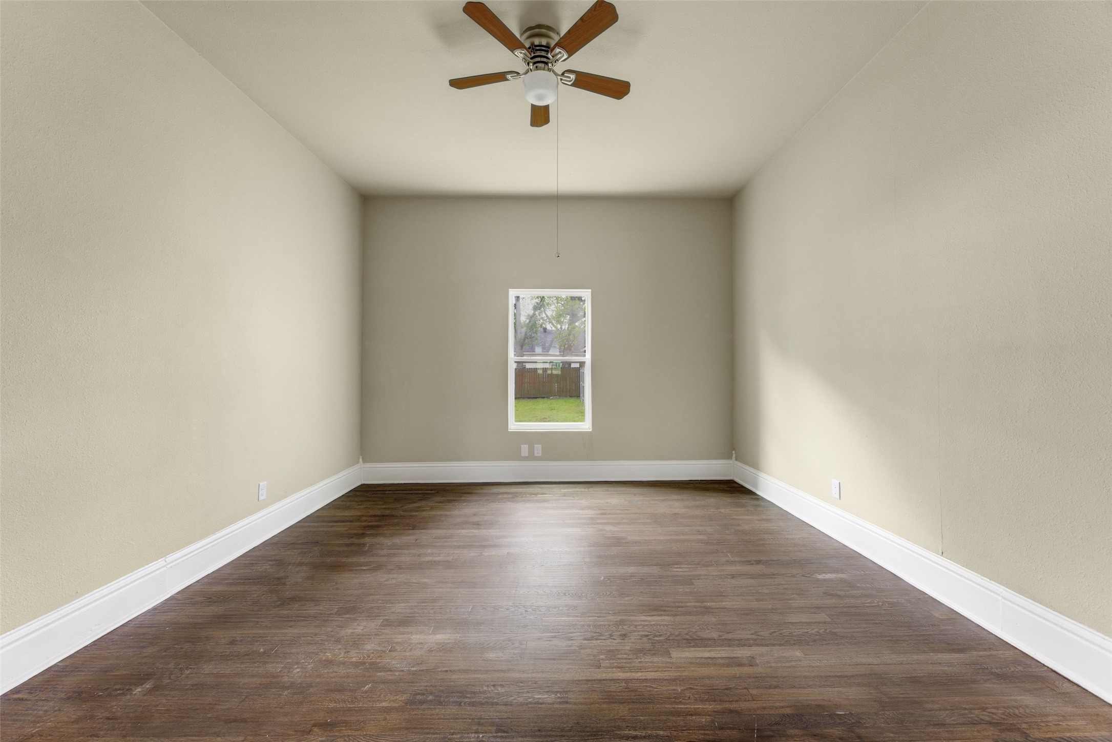 623 N Walnut Street Sherman TX 75090