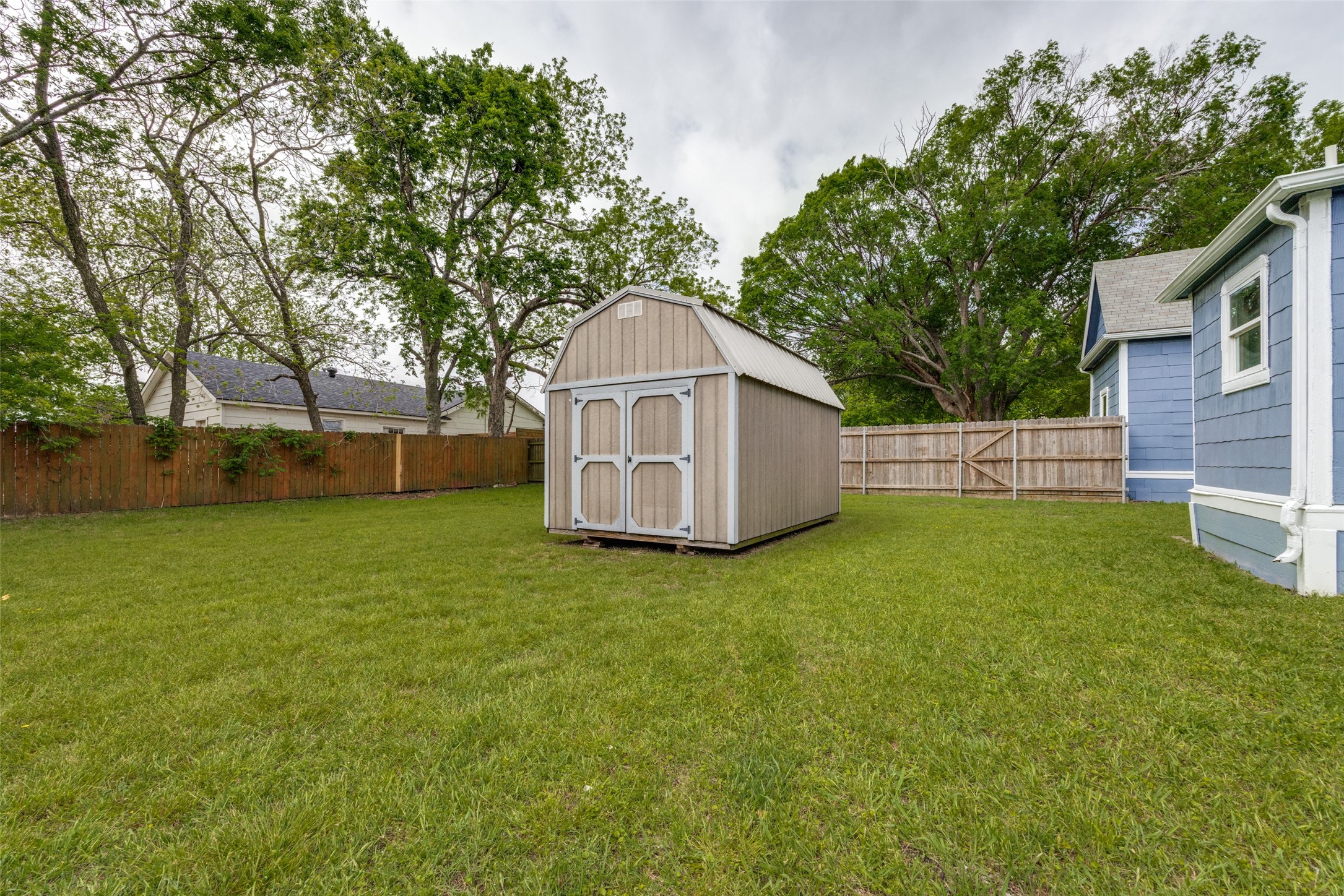 623 N Walnut Street Sherman TX 75090