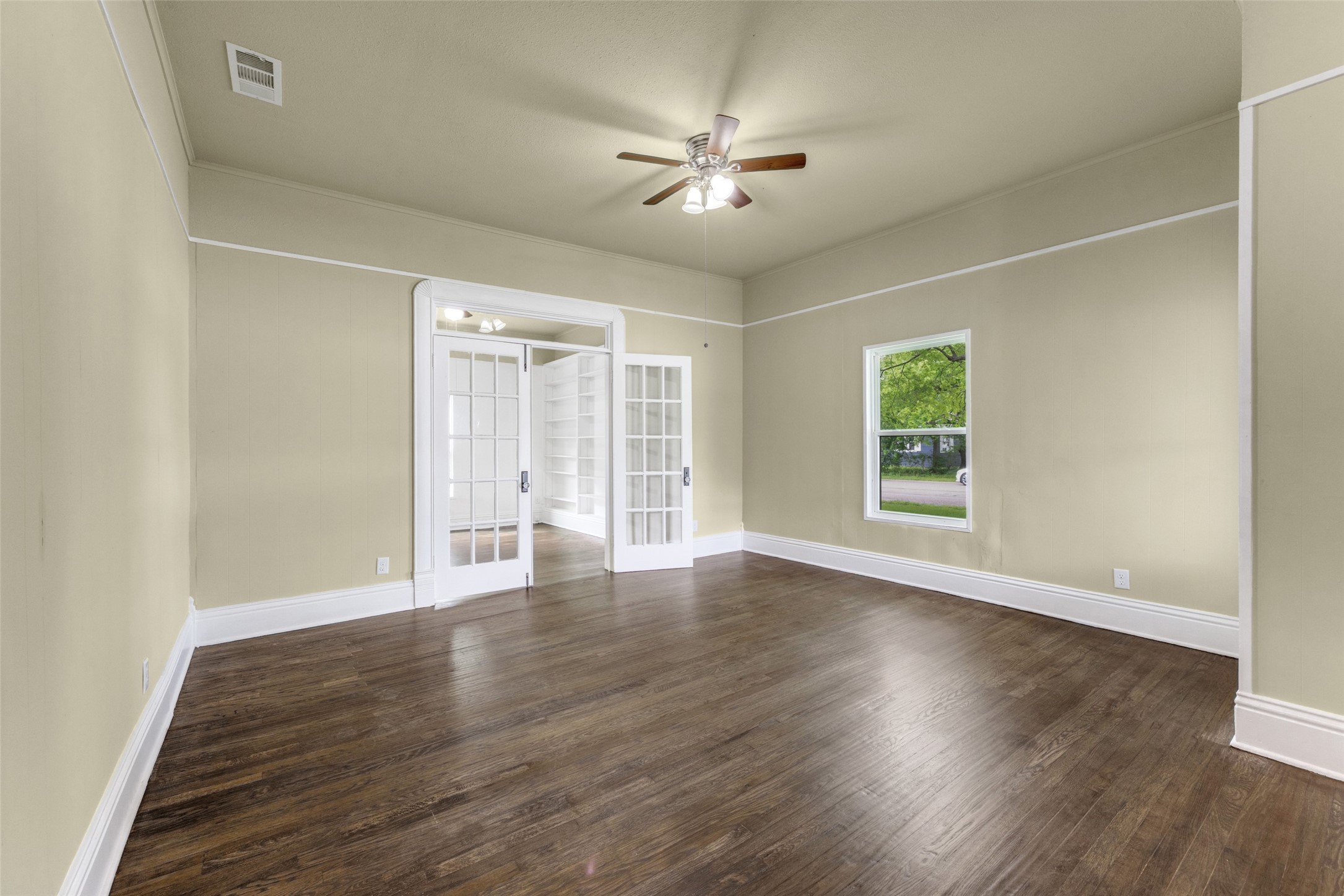 623 N Walnut Street Sherman TX 75090