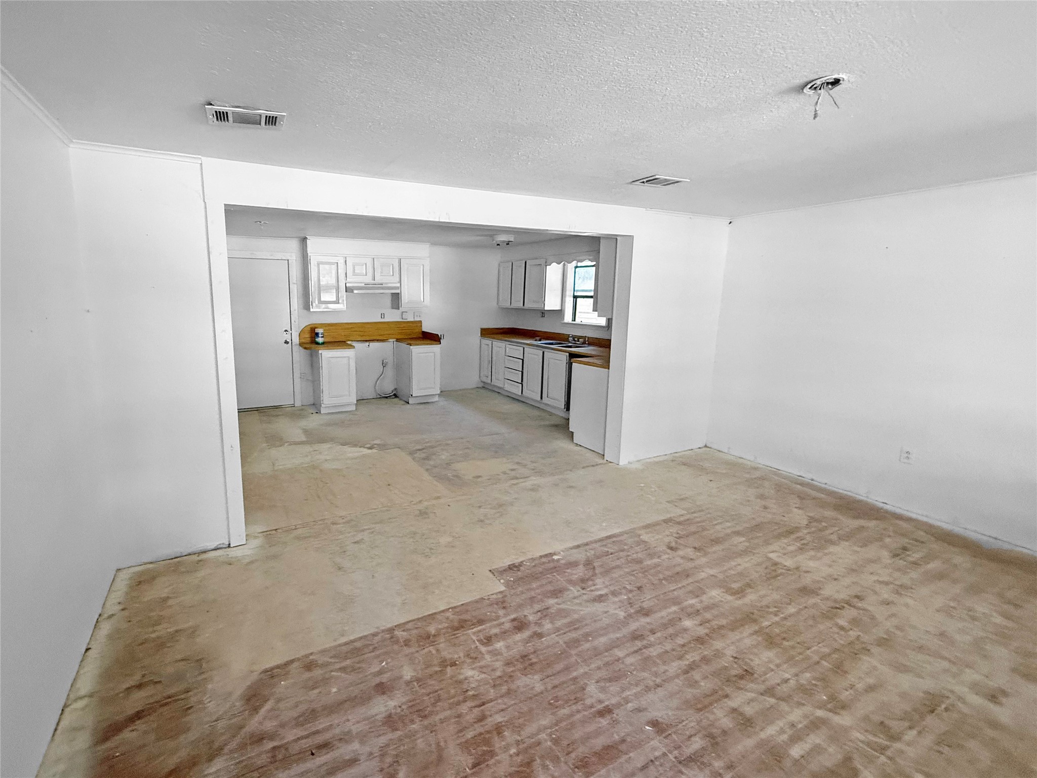 303 County Road 158 Eastland TX 76448