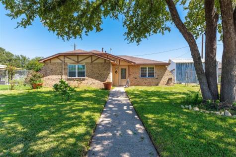 126 S Pleasant Woods Drive Dallas TX 75217