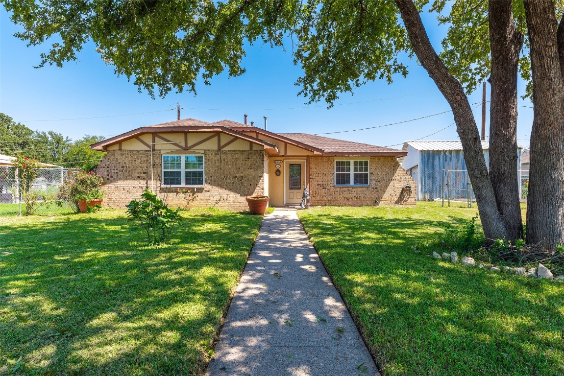 126 S Pleasant Woods Drive Dallas TX 75217