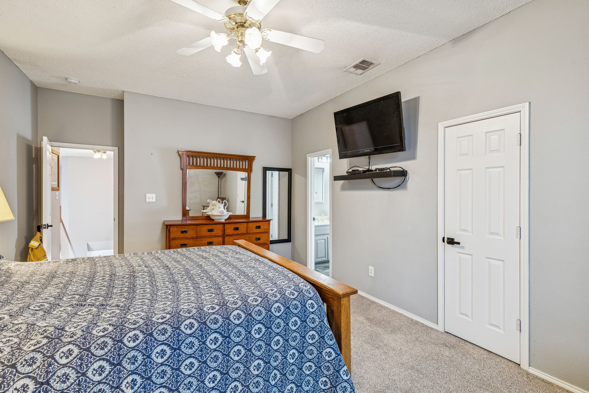 1945 Helen Lane Lewisville TX 75067