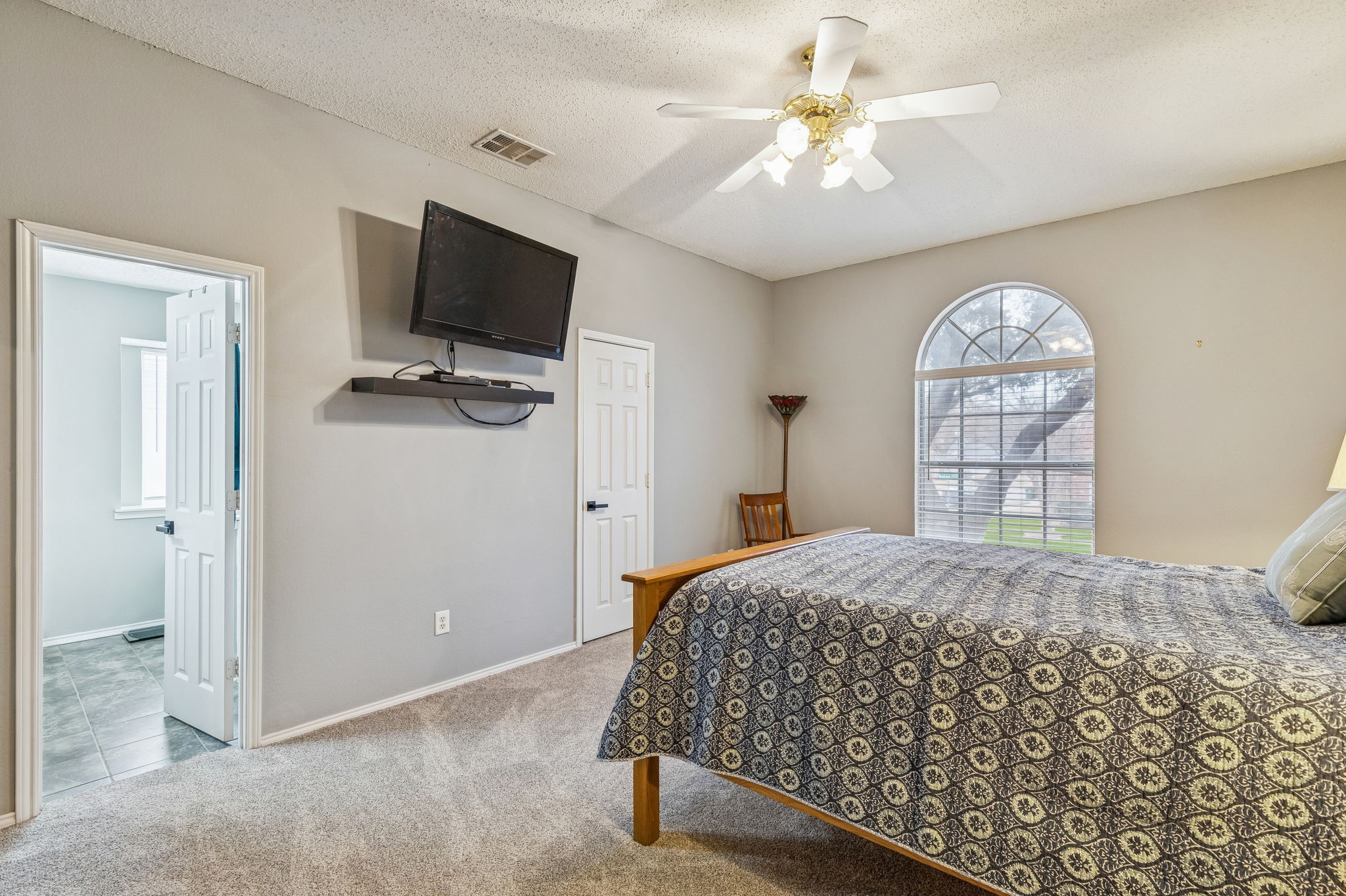 1945 Helen Lane Lewisville TX 75067