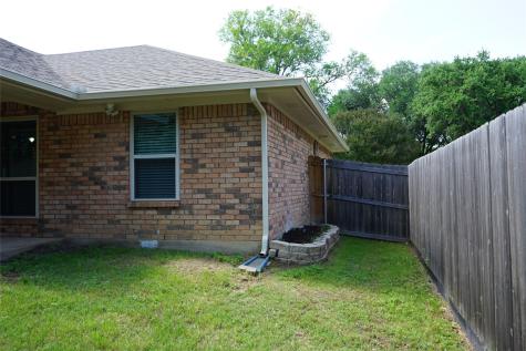 3221 Elkhart Court Arlington TX 76016