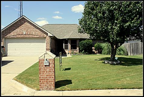 820 Greenview Court Aubrey TX 76227