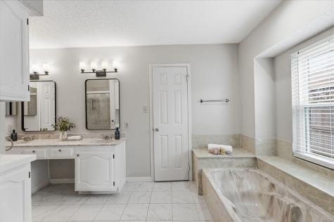 7114 Lo Chalmers Lane Garland TX 75043
