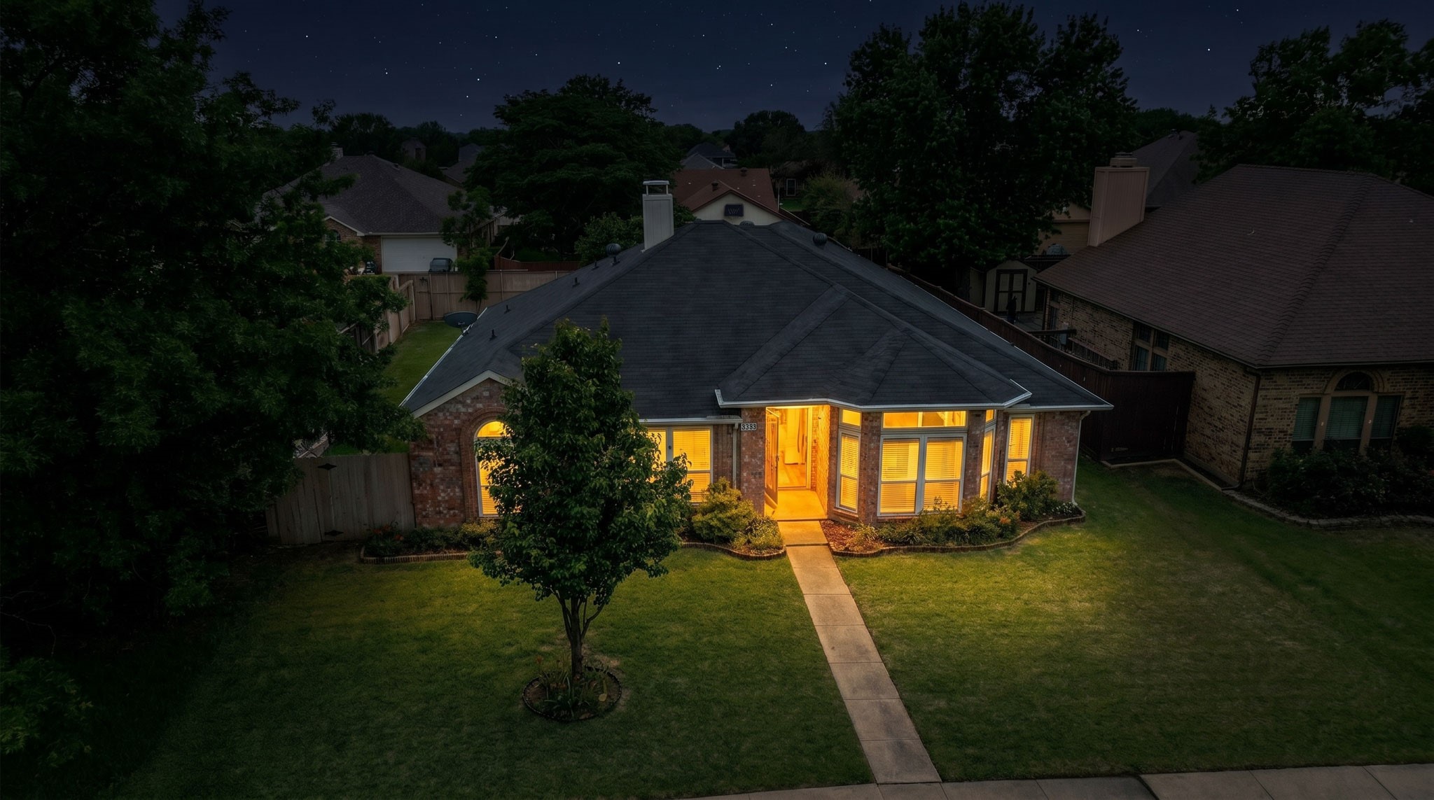 7114 Lo Chalmers Lane Garland TX 75043