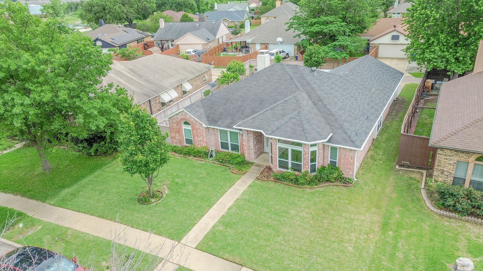 7114 Lo Chalmers Lane Garland TX 75043