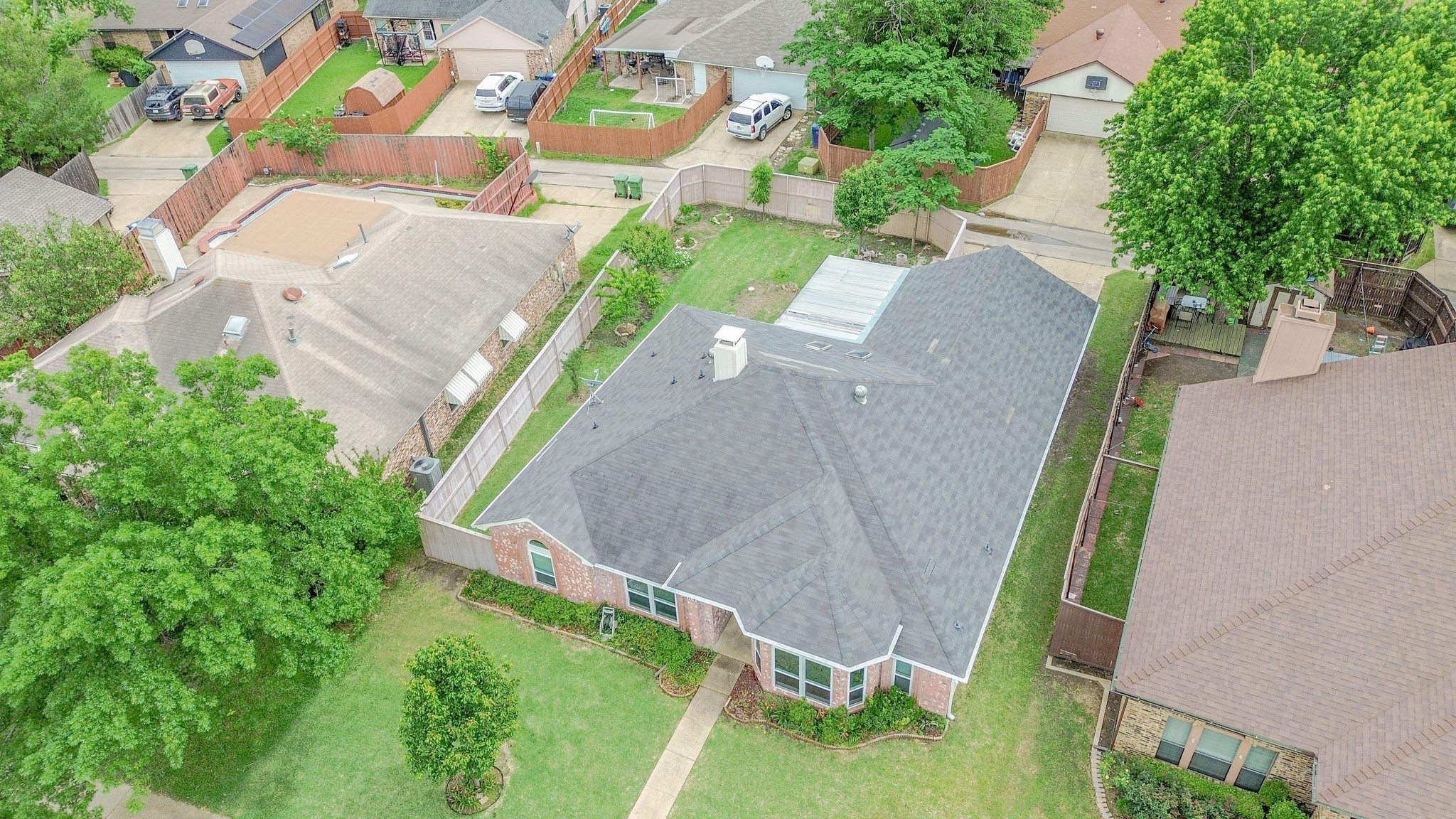 7114 Lo Chalmers Lane Garland TX 75043