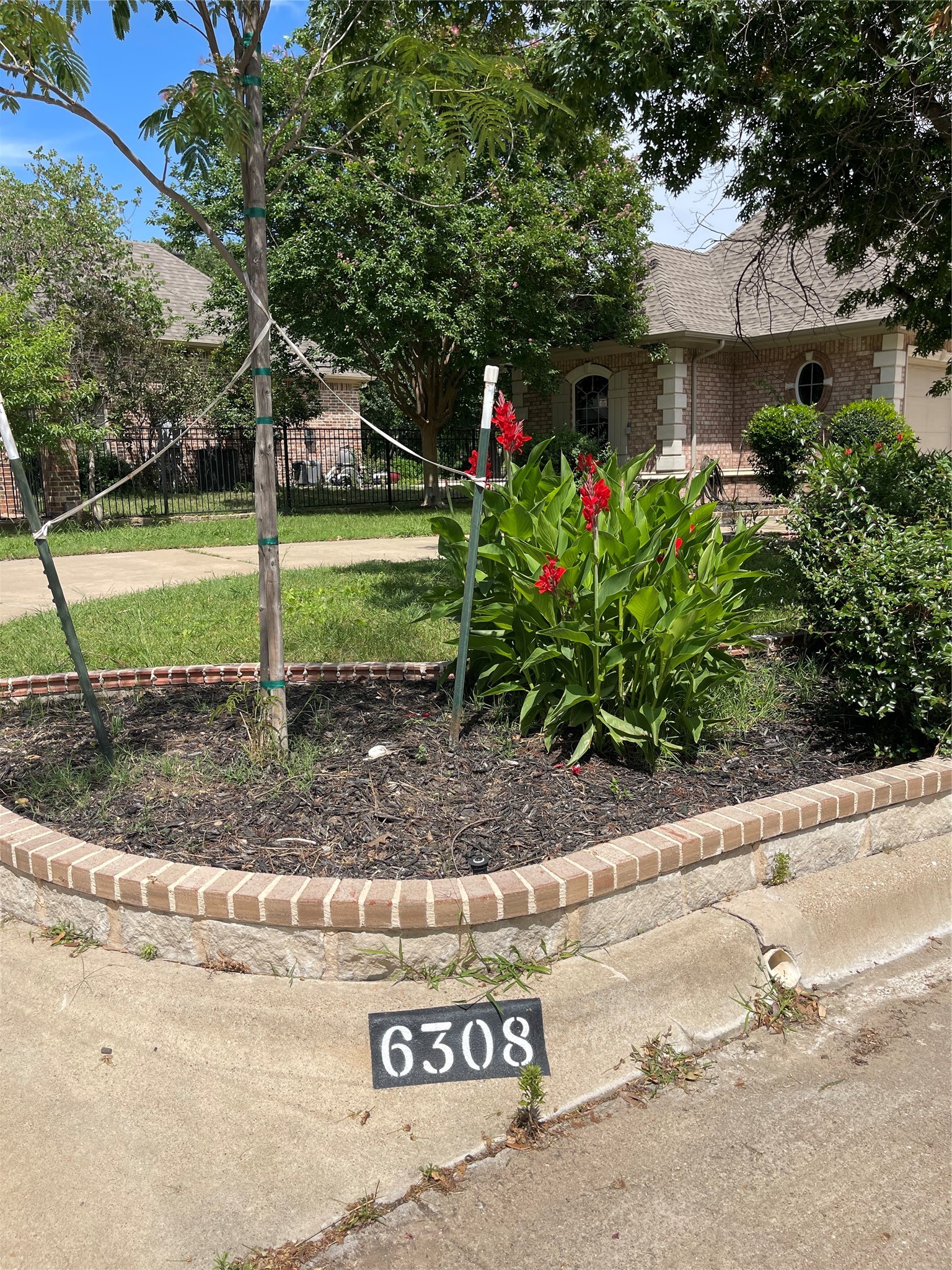 6308 Estates Lane Fort Worth TX 76137