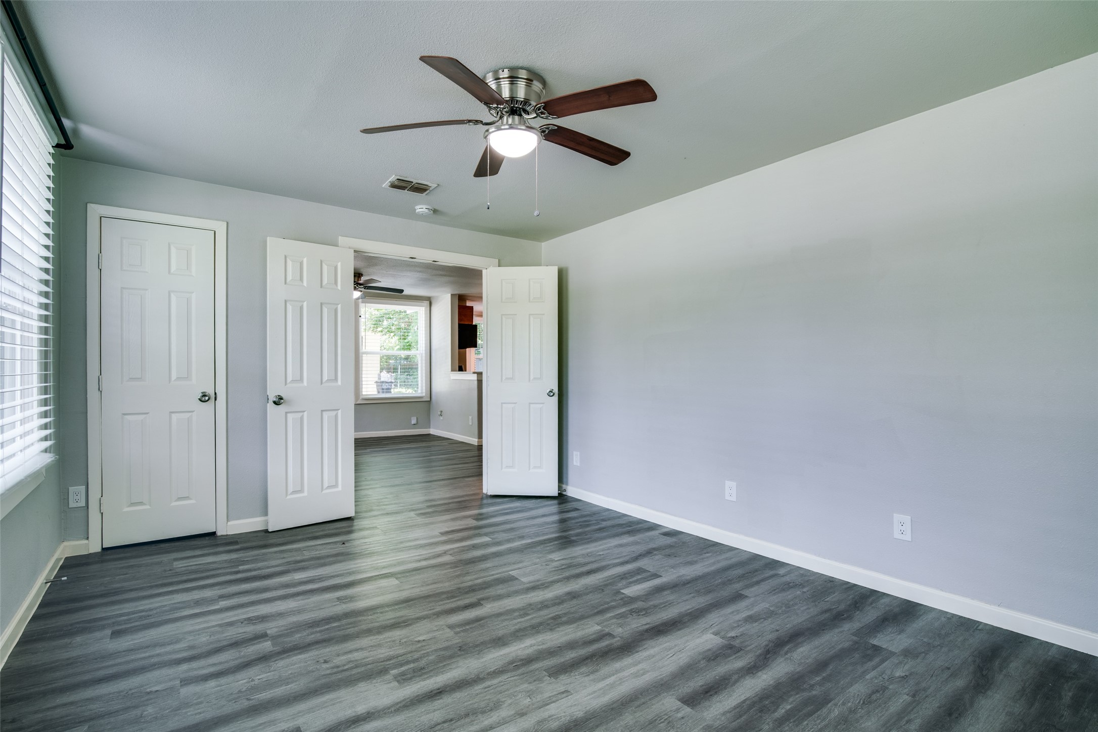 606 W High Street Terrell TX 75160