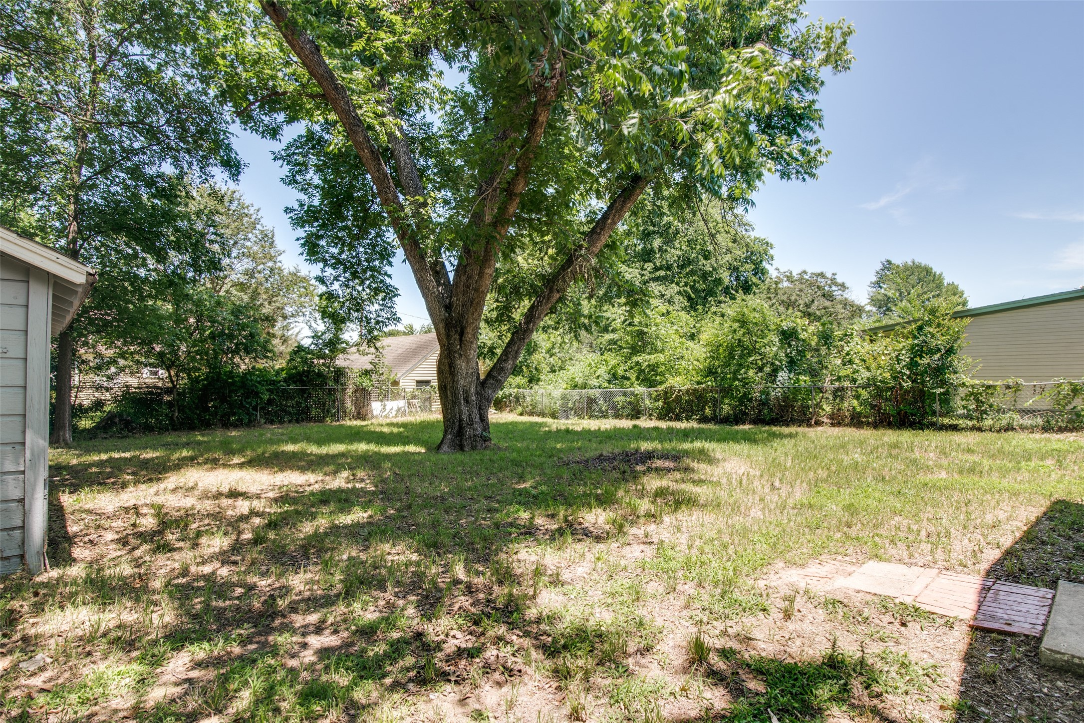 606 W High Street Terrell TX 75160