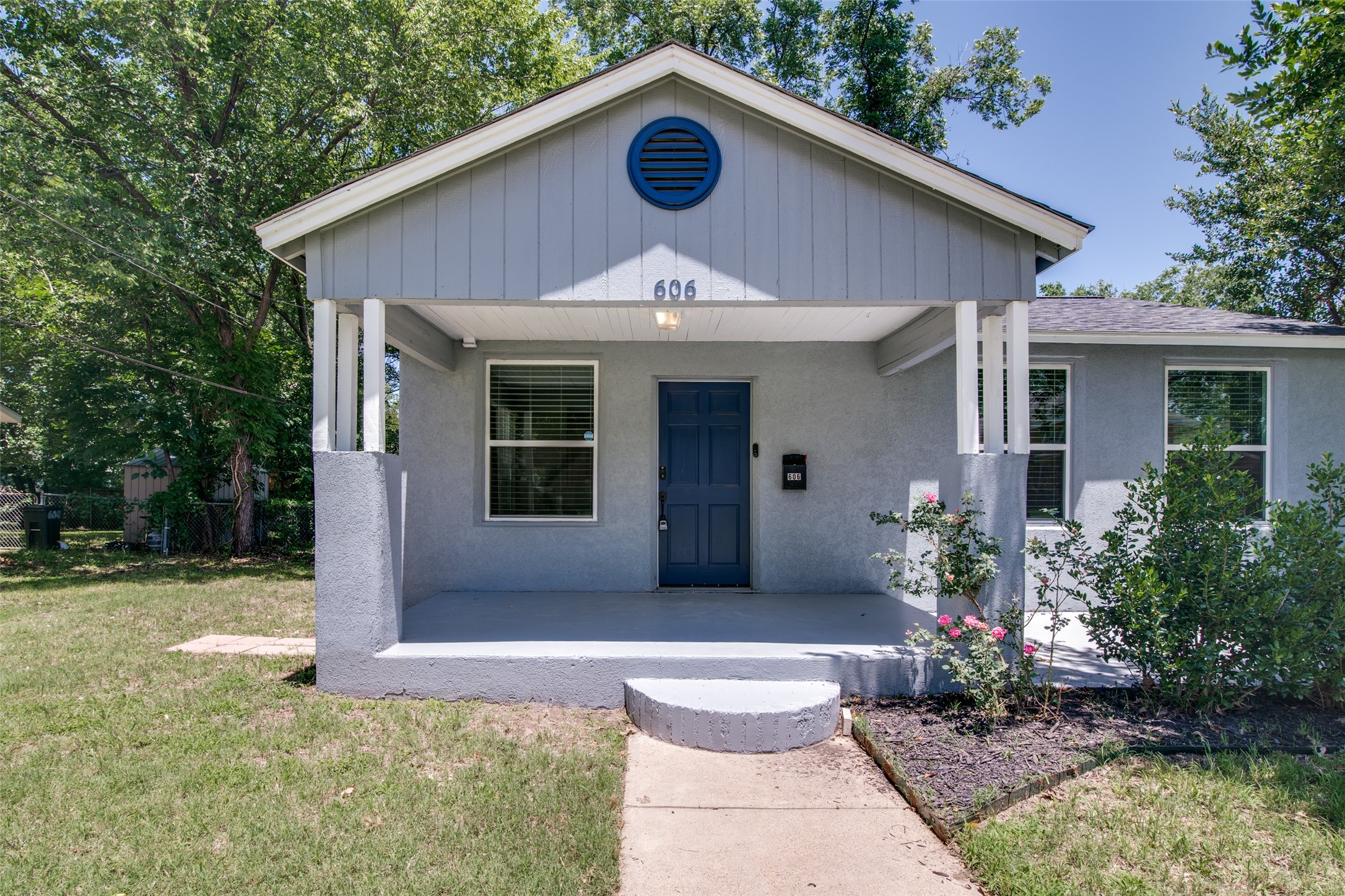 606 W High Street Terrell TX 75160