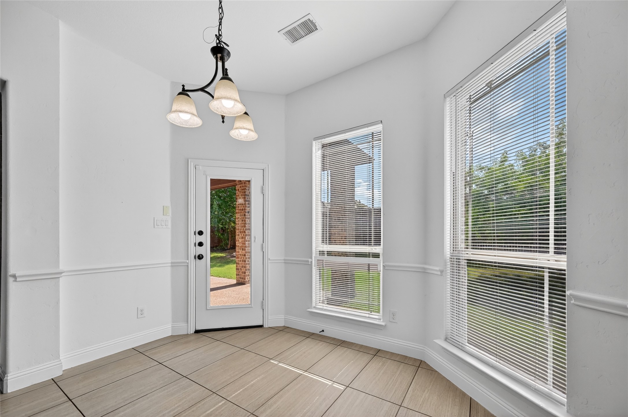 1009 Spinks Court Flower Mound TX 75028