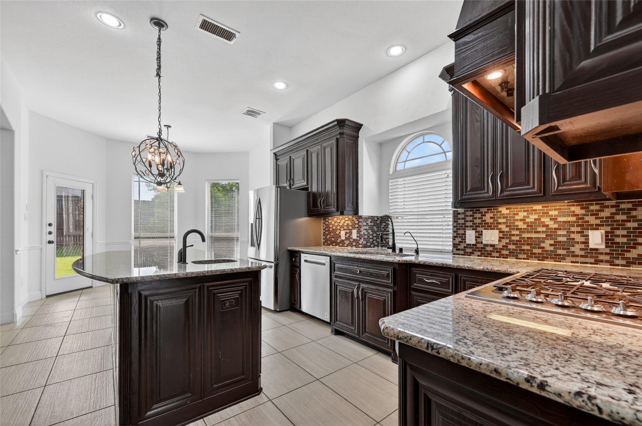 1009 Spinks Court Flower Mound TX 75028