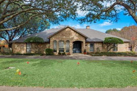 1349 Green Hills Court Duncanville TX 75137