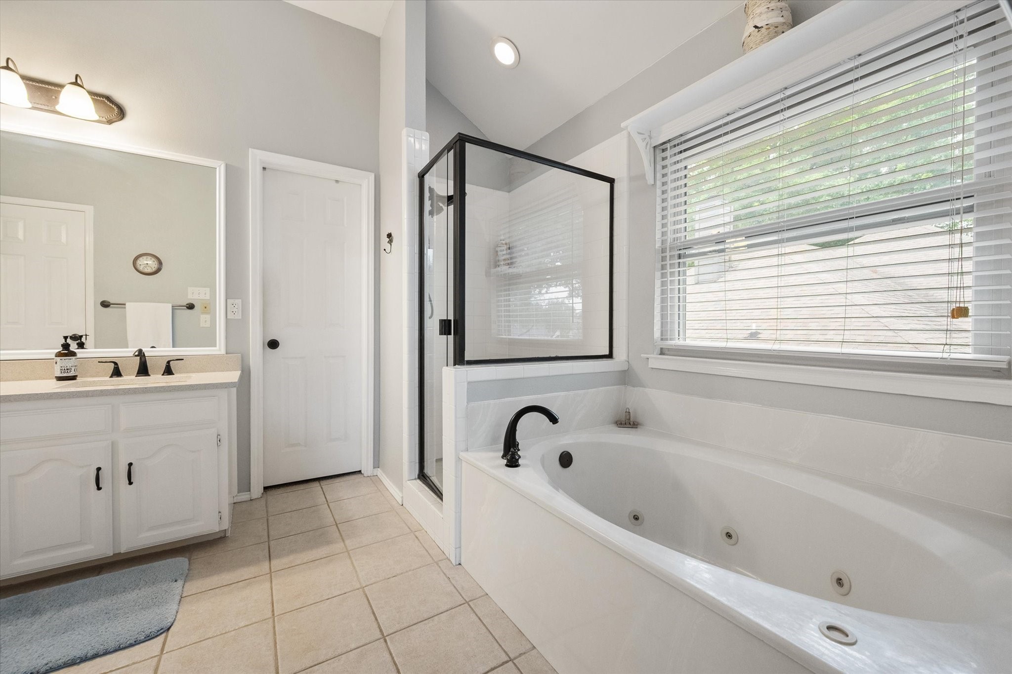 1817 Altacrest Drive Grapevine TX 76051