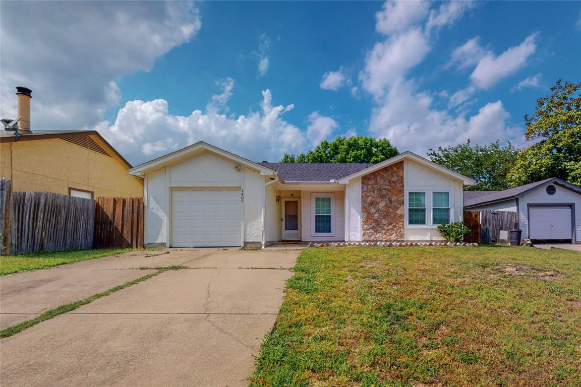 1407 Forest Valley Drive Arlington TX 76018