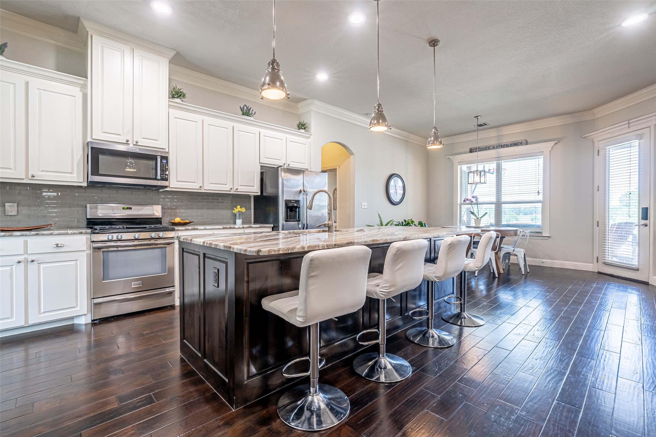 2826 Willow Ridge Circle Granbury TX 76049