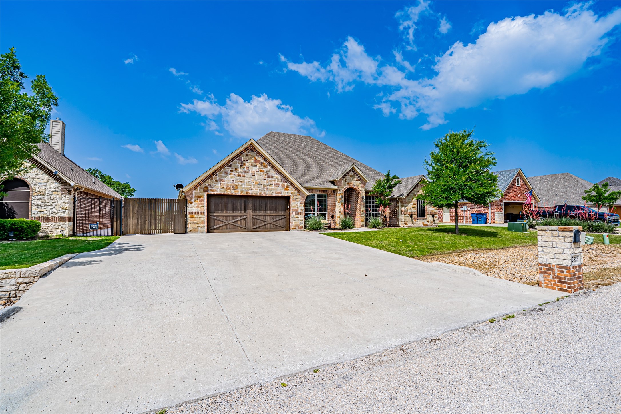 2826 Willow Ridge Circle Granbury TX 76049
