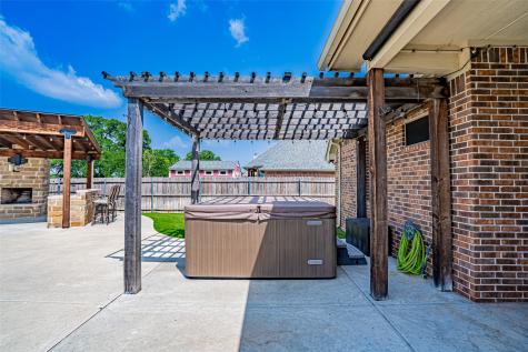 2826 Willow Ridge Circle Granbury TX 76049