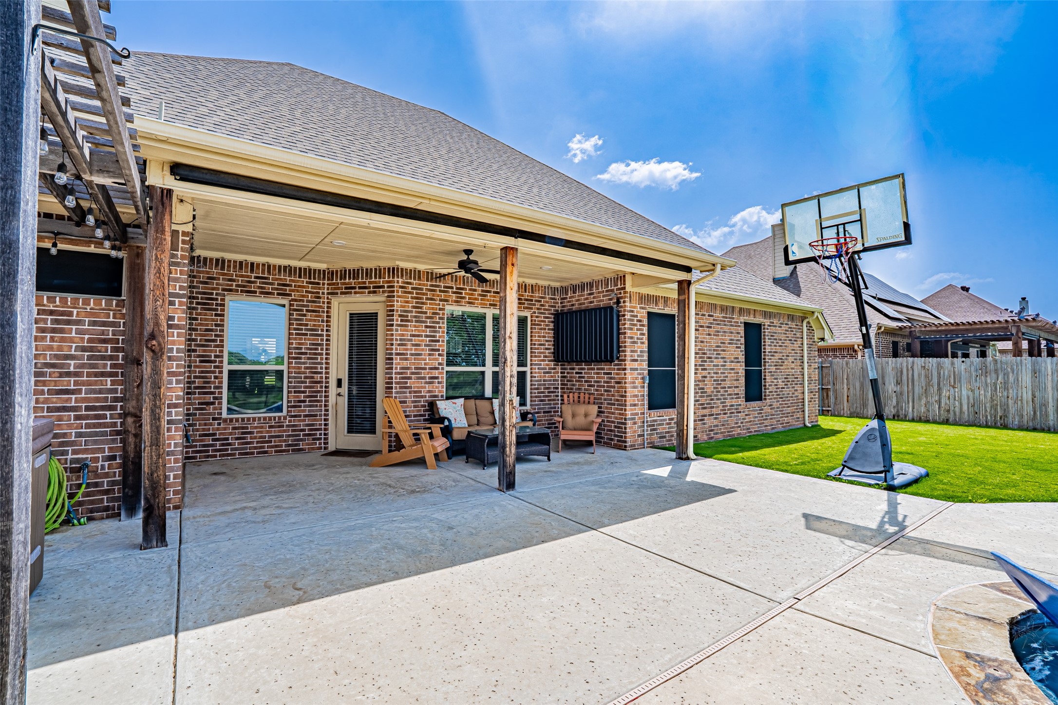 2826 Willow Ridge Circle Granbury TX 76049