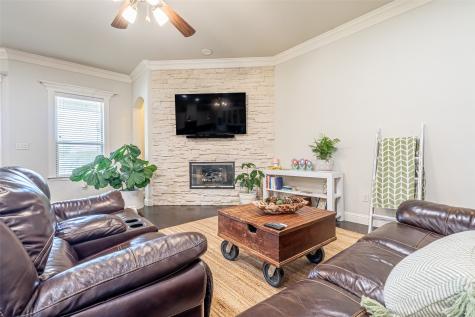 2826 Willow Ridge Circle Granbury TX 76049