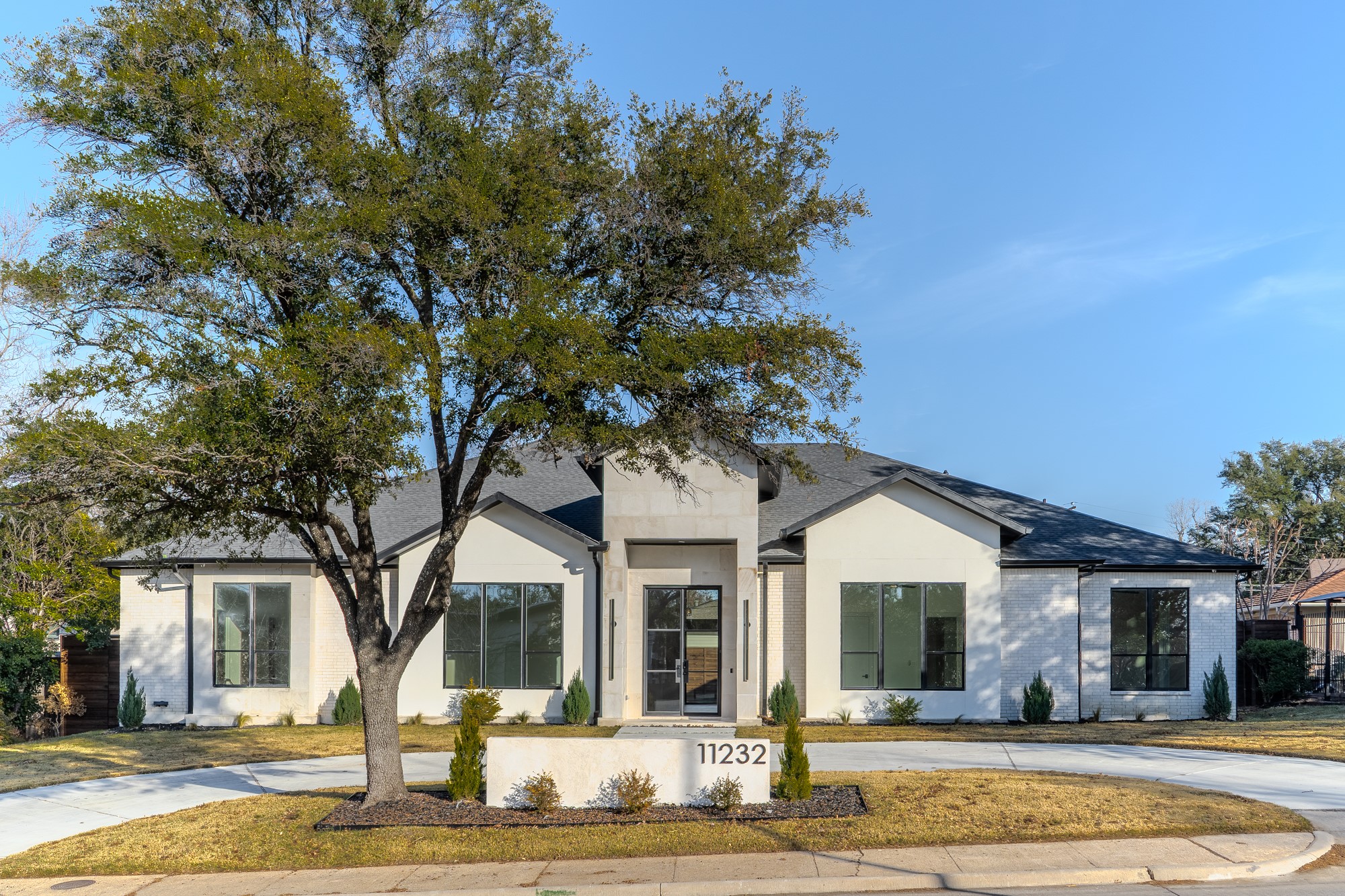 11232 Hillcrest Road Dallas TX 75230