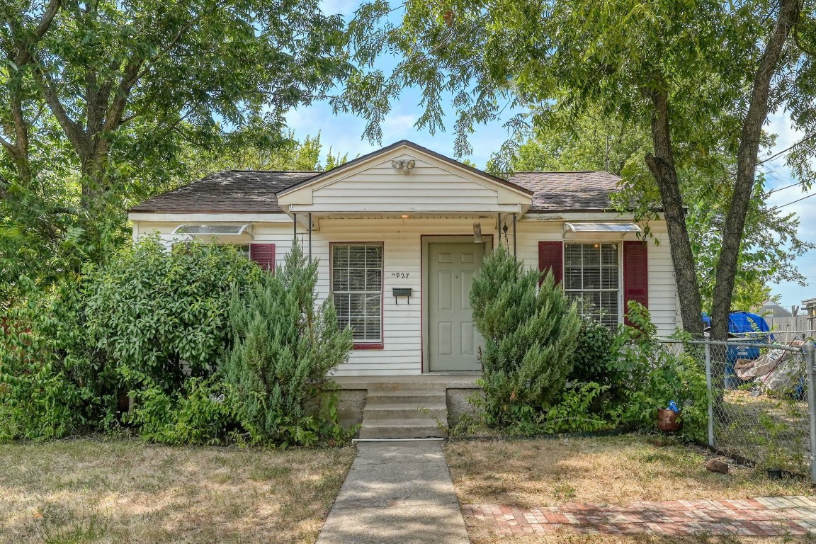 2927 Don Street Dallas TX 75227