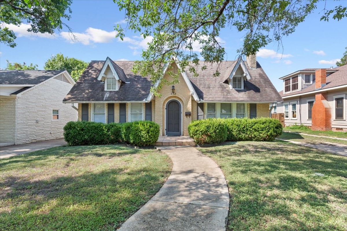202 N 30th Street Waco TX 76710