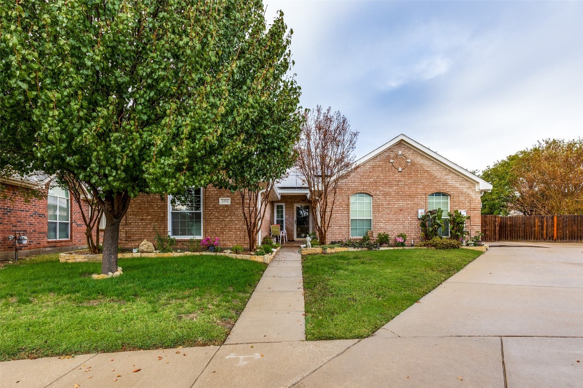 4504 Pine Grove Lane Fort Worth TX 76123