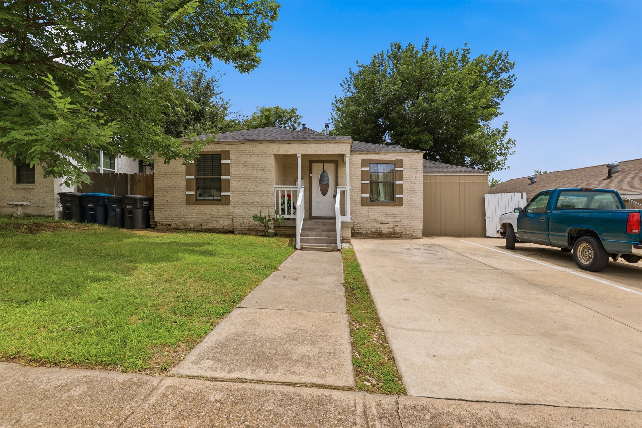 3104 Avenue L Fort Worth TX 76105